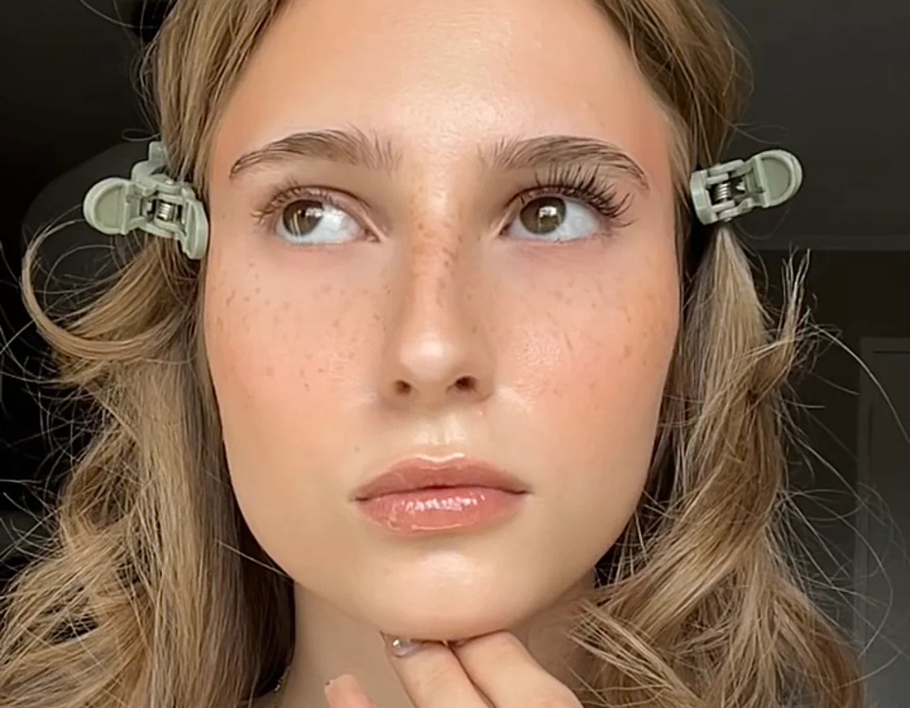 "I'm so obsessed with this mascara, it's honestly crazy! For years I had one favorite mascara and I thought nothing would ever come close, but clearly I was wrong!" – Elly @elly.krahwinkel